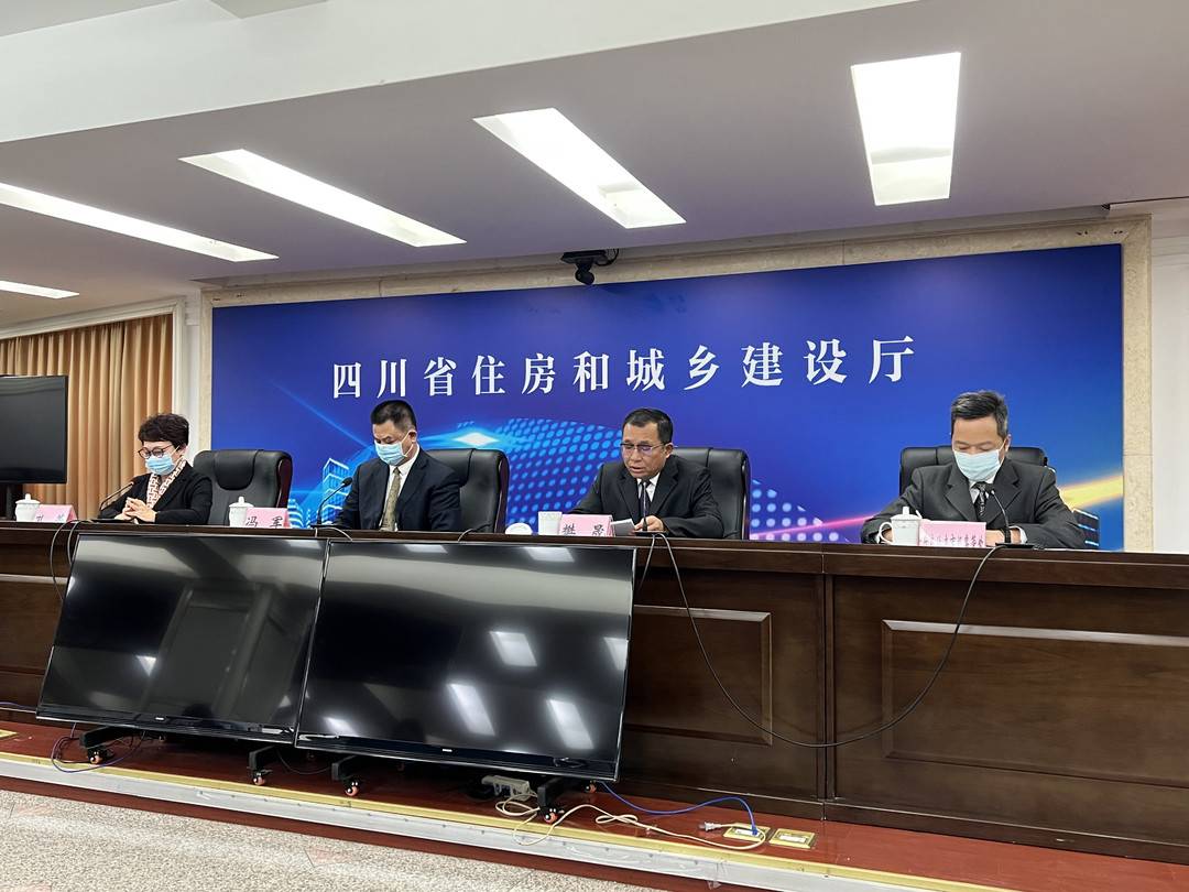 小區(qū)有人野蠻裝修 遛狗不牽繩怎么辦？