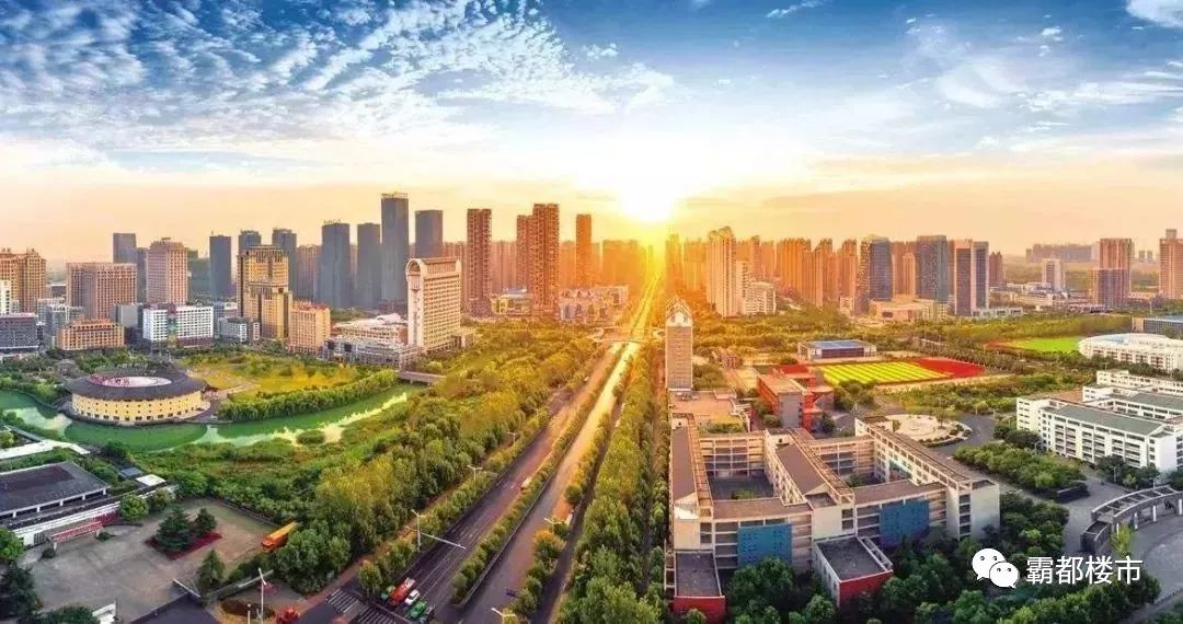上千組客戶搶買，高新這盤火了！裝修新品馬上開盤！低首付、雙學(xué)區(qū)